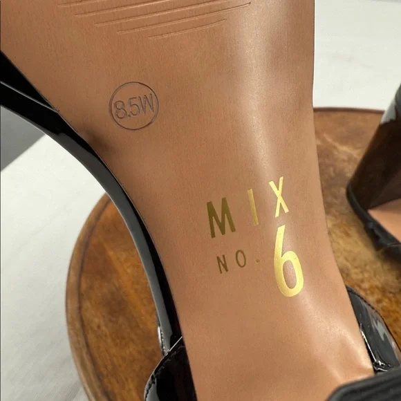 Mix No 6 Shoes Wm 8.5 Wide Sundra Black Faux Patent Leather Sandals Block Heel - Picture 9 of 11